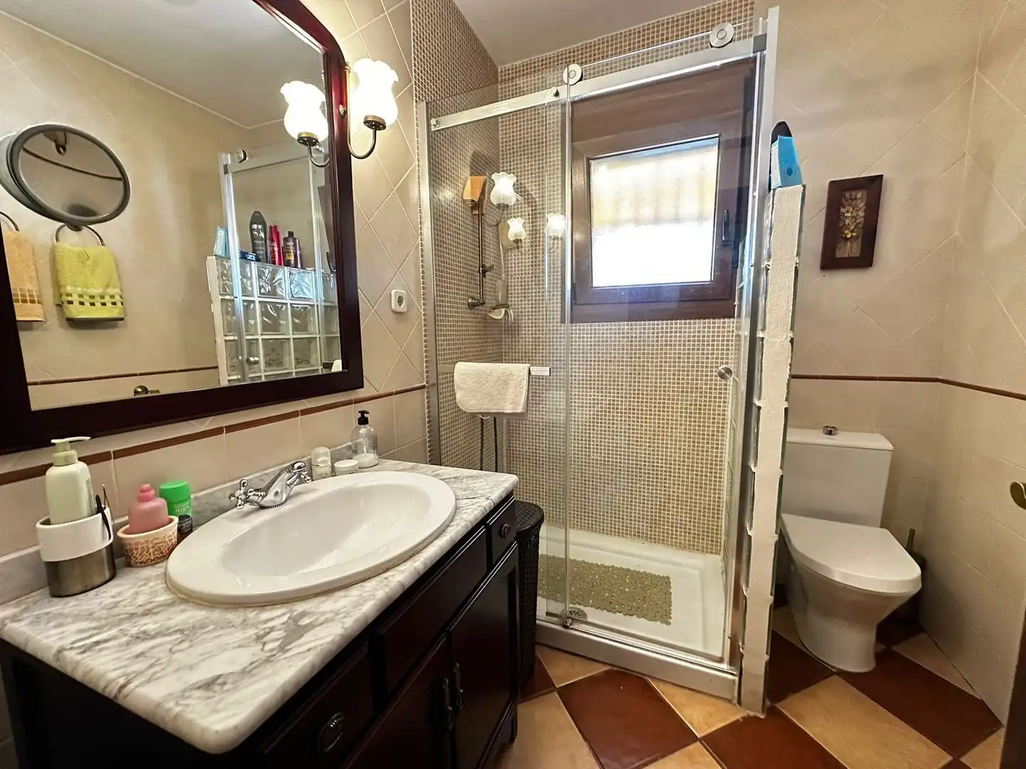 Bathroom of Houses for sale in Algeciras  with Terrace and Community pool