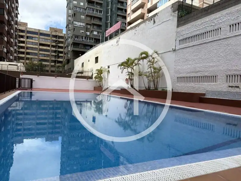 Piscina de Piso de alquiler en El Rosario con Amueblado, Horno y Lavadora