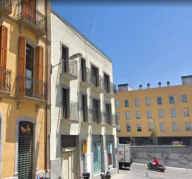 Business premises for sale in Carrer de Pi i Margall, imagen 2