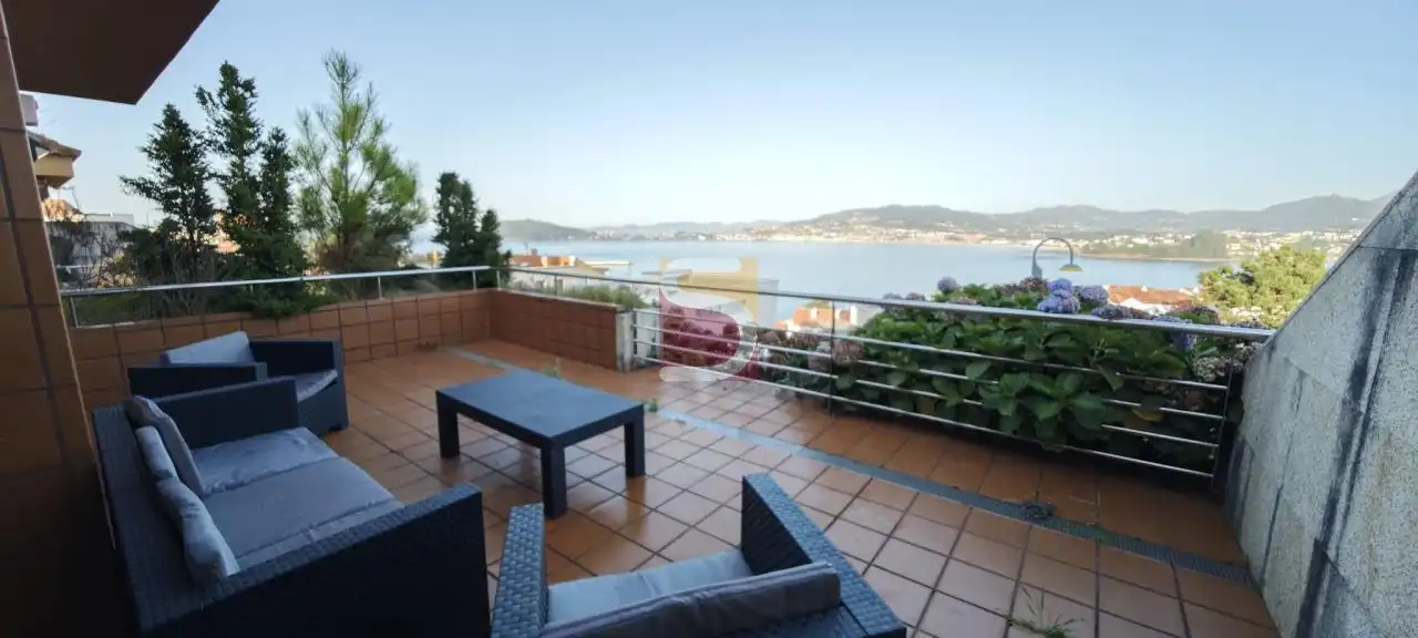 Terraza de Piso en venta en Nigrán con Calefacción, Terraza y Trastero