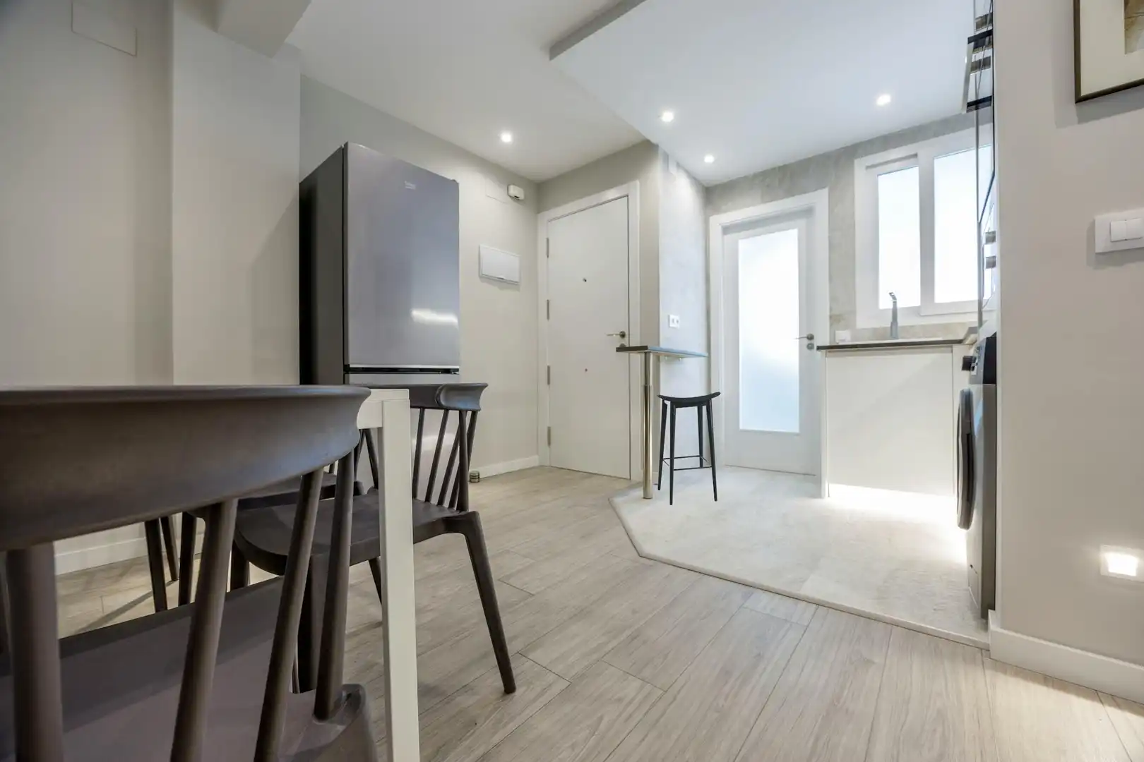 Flat for share in Valencia  with Air Conditioner, Washing machine and TV