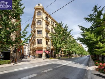 Ático con balcón en venta en 39 Calle Gran Vía de Colón