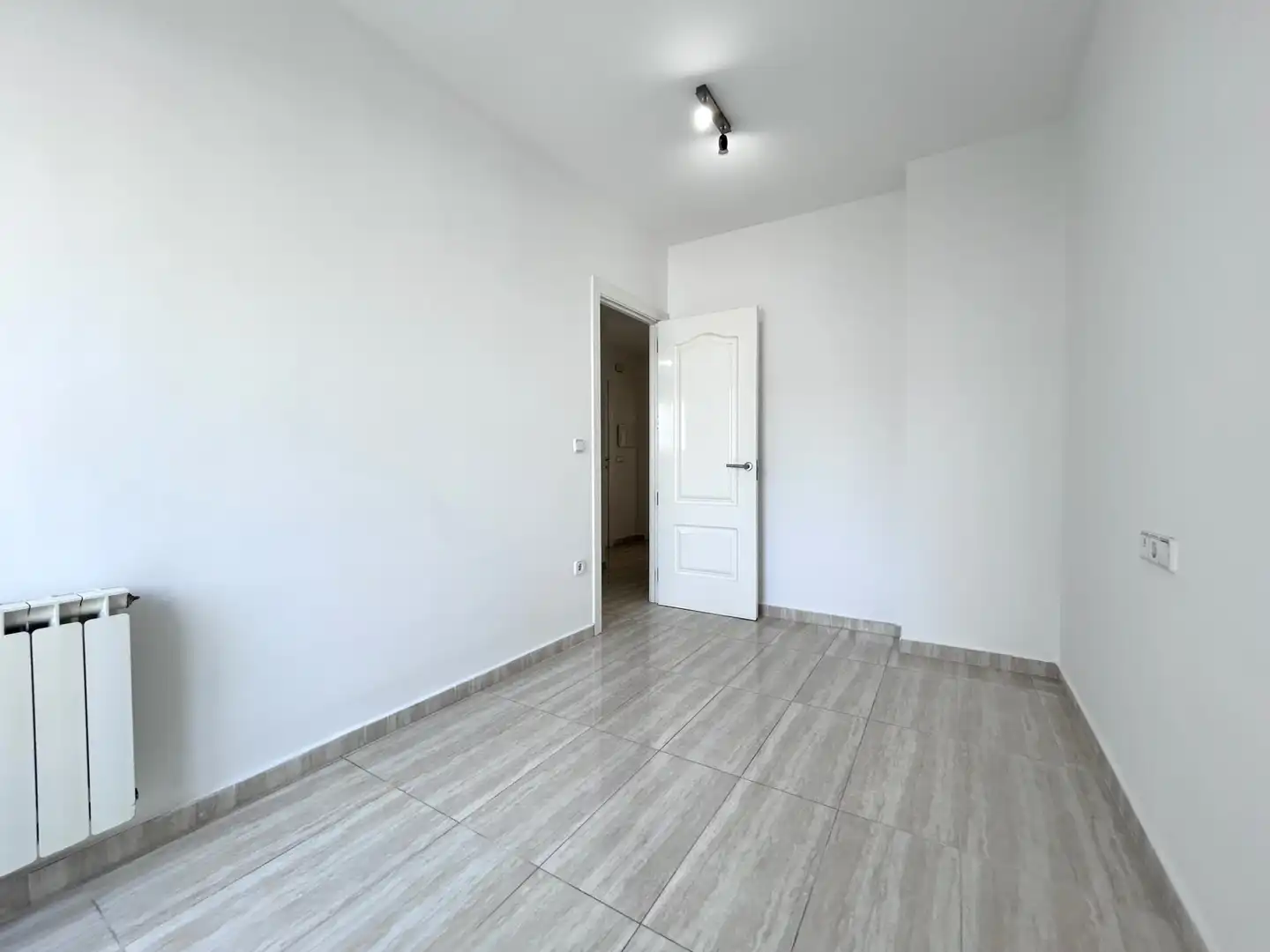 Maisonette zum Verkauf in Calella mit Klimaanlage, Heizung und Balkon