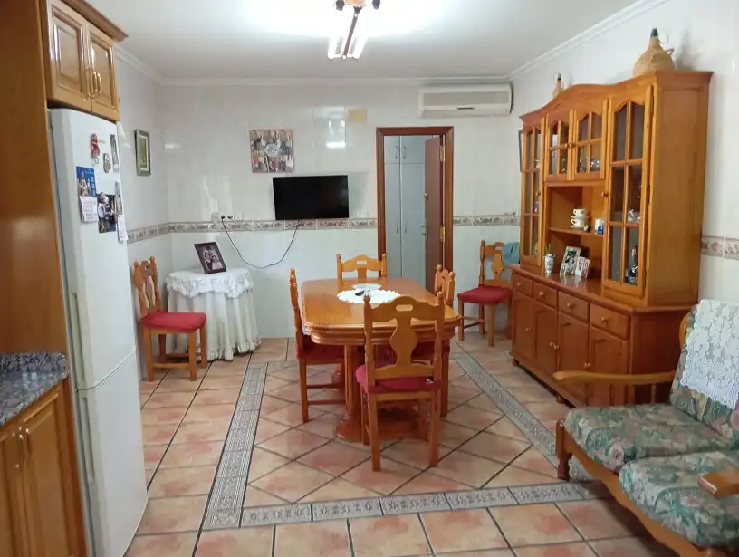Menjador de Casa o xalet en venda en Elche / Elx amb Aire condicionat, Jardí privat i Terrassa