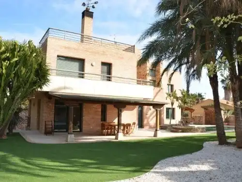 Chalet con piscina en venta en Altorreal - El Chorrico, imagen 5