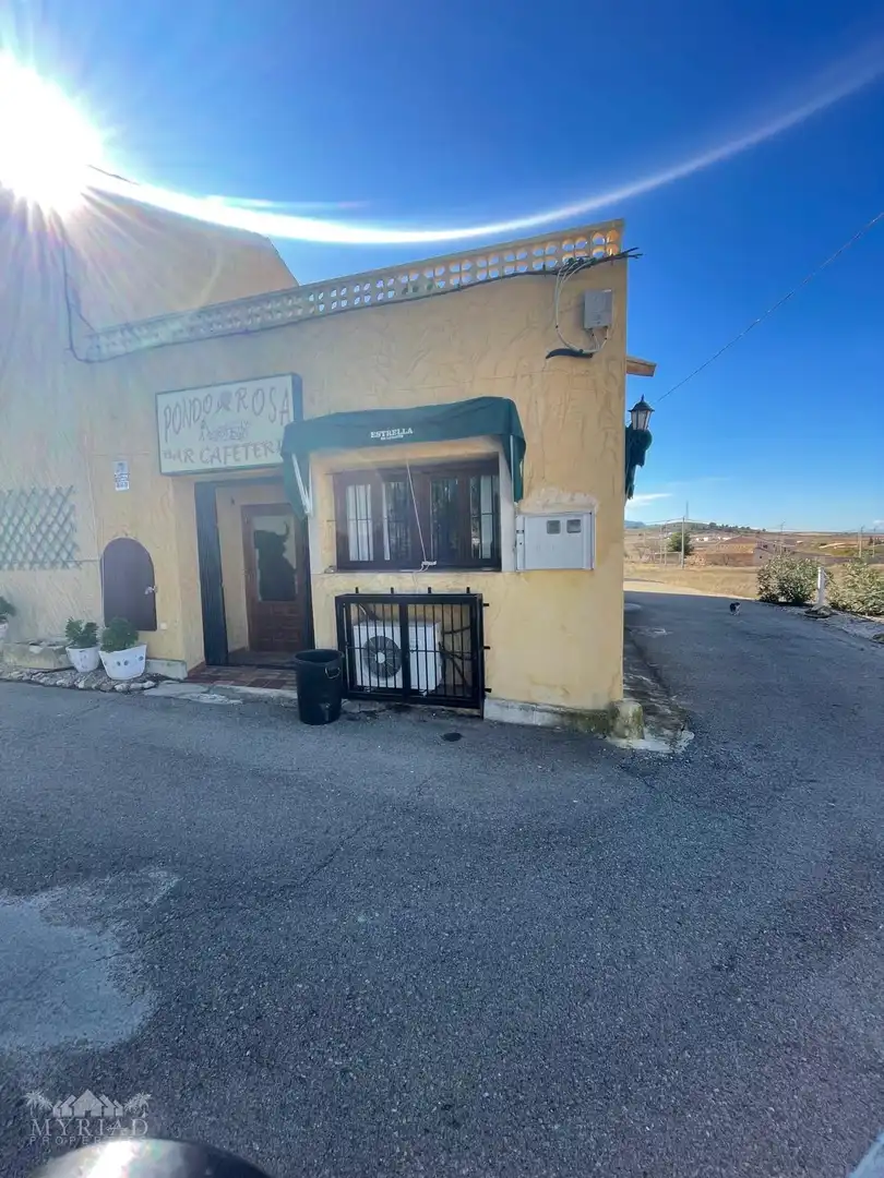 Casa rústica en venta en El Pinós / Pinoso, imagen 2