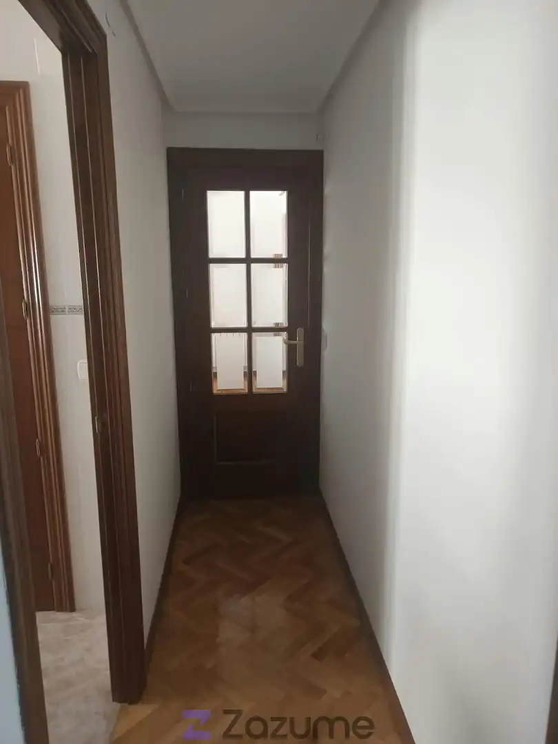 Apartamento de alquiler en Ávila con Calefacción, Parquet y Terraza
