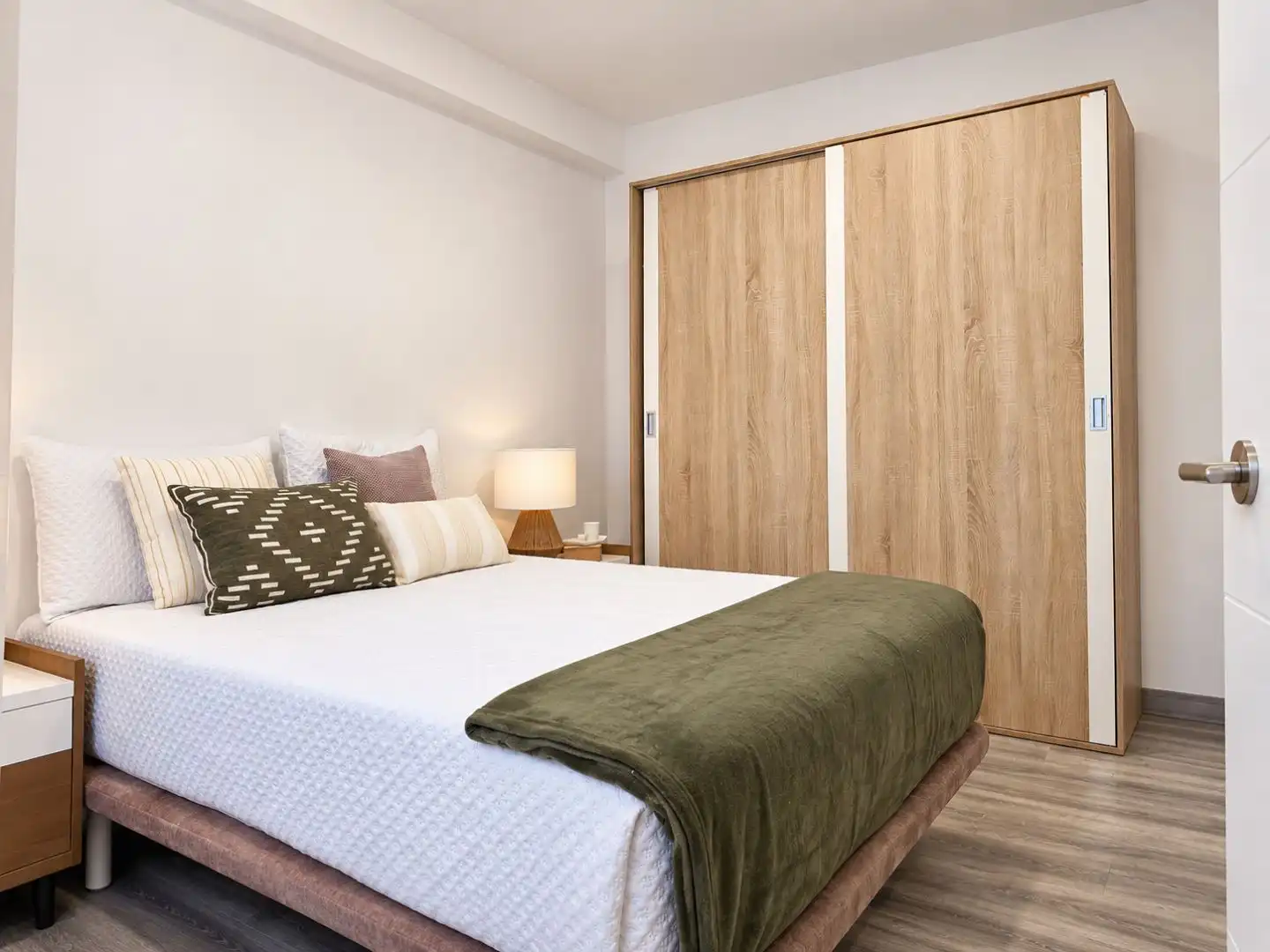 Bedroom of Flat for sale in Torrelavega 