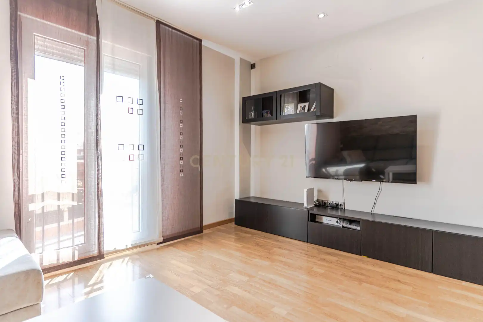 Living room of Flat for sale in Atarfe  with Storage room and Balcony