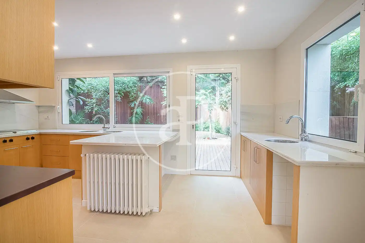 Kitchen of Houses for rent in Barcelona  with Air Conditioner, Heating and Private garden