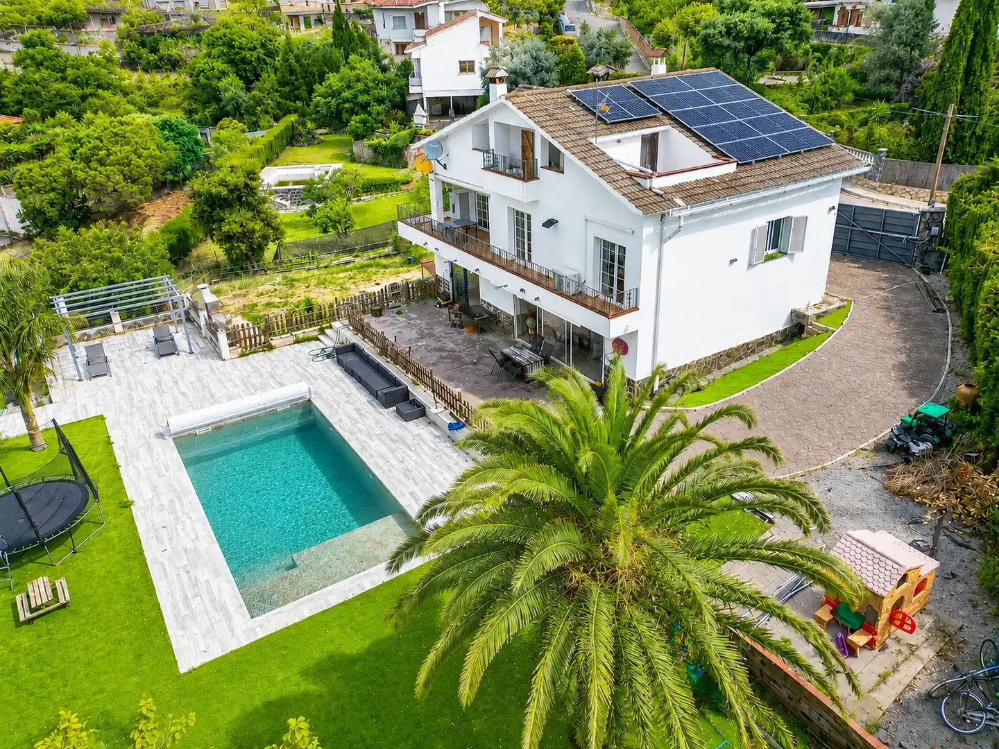 Piscina de Casa o xalet en venda en Sant Cebrià de Vallalta amb Aire condicionat, Calefacció i Jardí privat