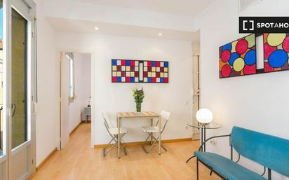Dining room of Flat to rent in  Barcelona Capital  with Air Conditioner, Heating and Furnished