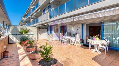 Foto 2 de Pis en venda a Calle Escoles, Fenals, Girona