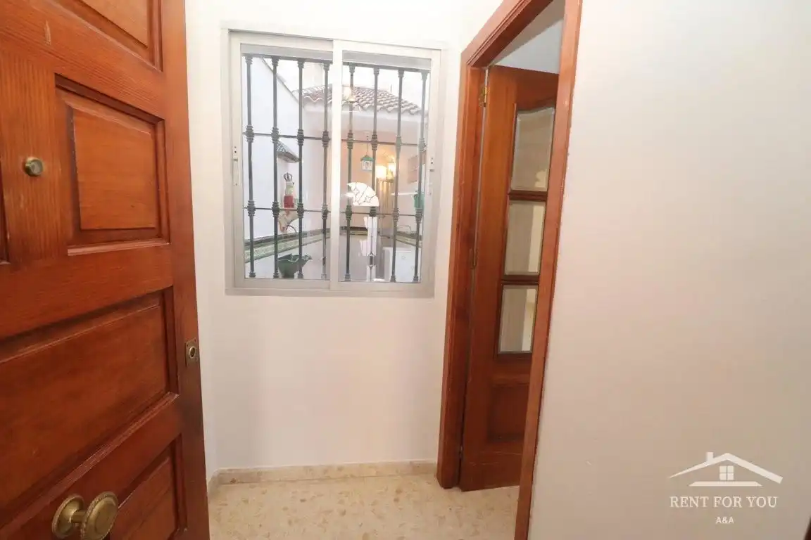 Maisonette zur Miete in Coín mit Klimaanlage und Balkon