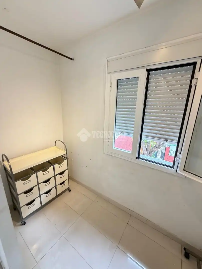 Bedroom of Flat for sale in Sevilla  with Air Conditioner