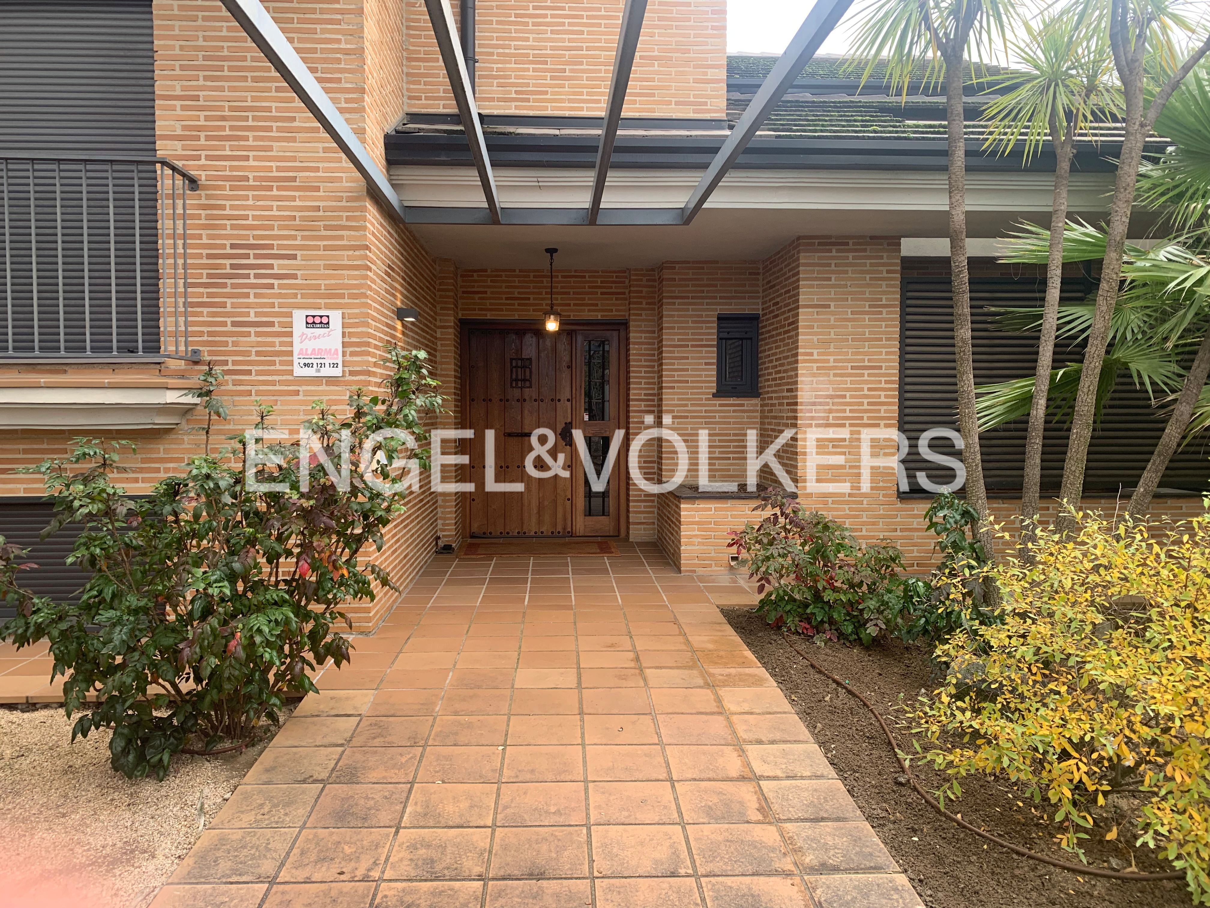 Exterior view of House or chalet to rent in Torrelodones  with Heating, Private garden and Terrace