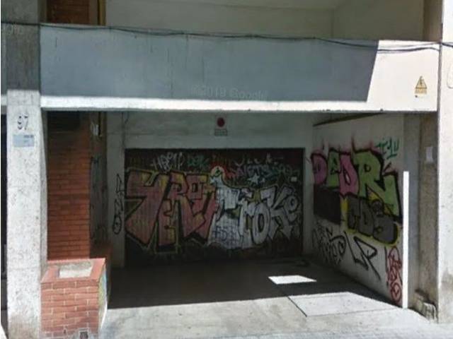 Garaje en Alquiler en Carrer d'Olzinelles, 97 en La Bordeta