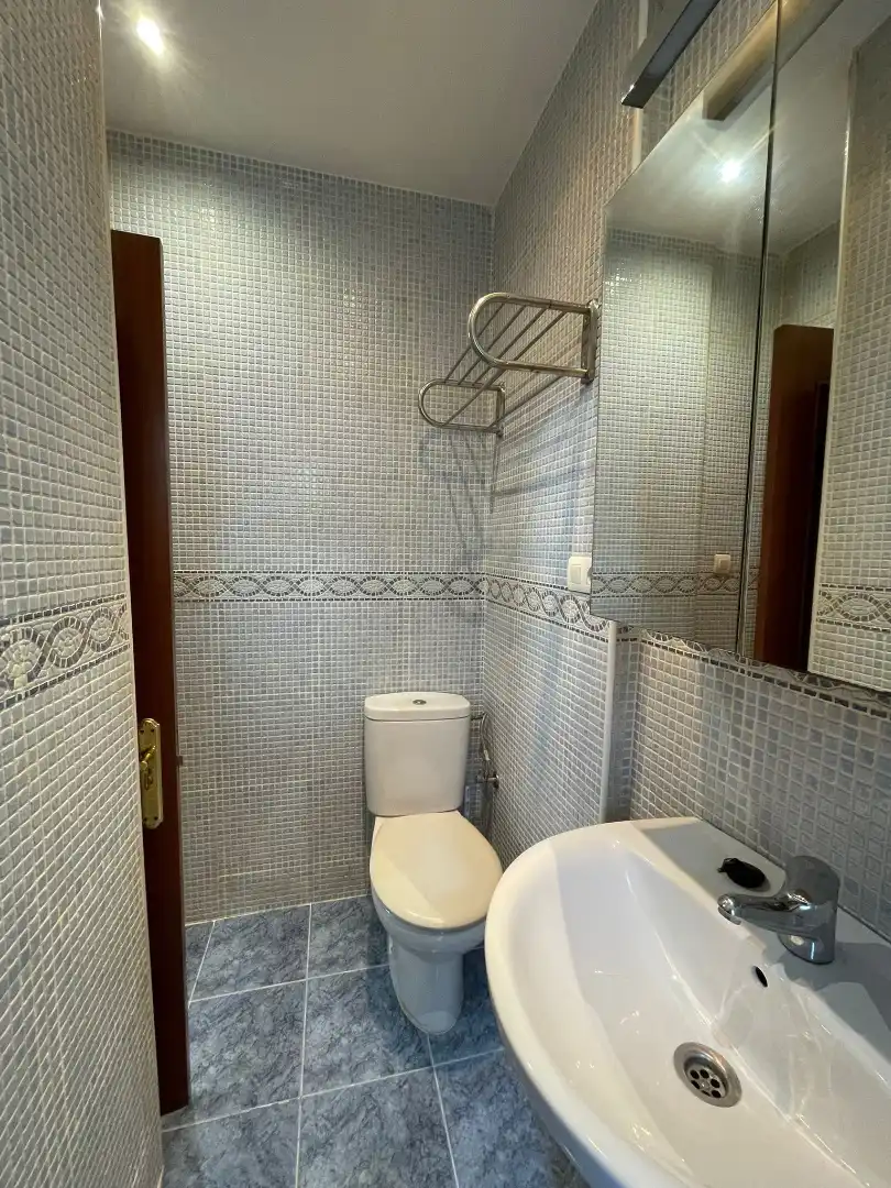 Bathroom of Flat for sale in Gijón   with Storage room and Furnished