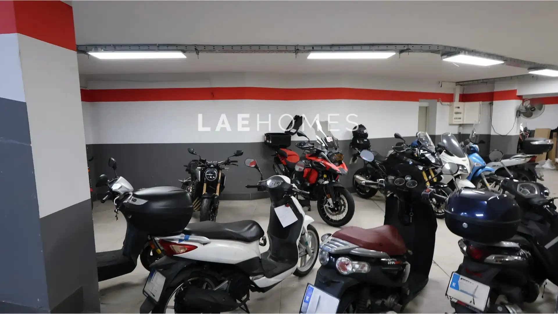 Local en venda en Les Corts