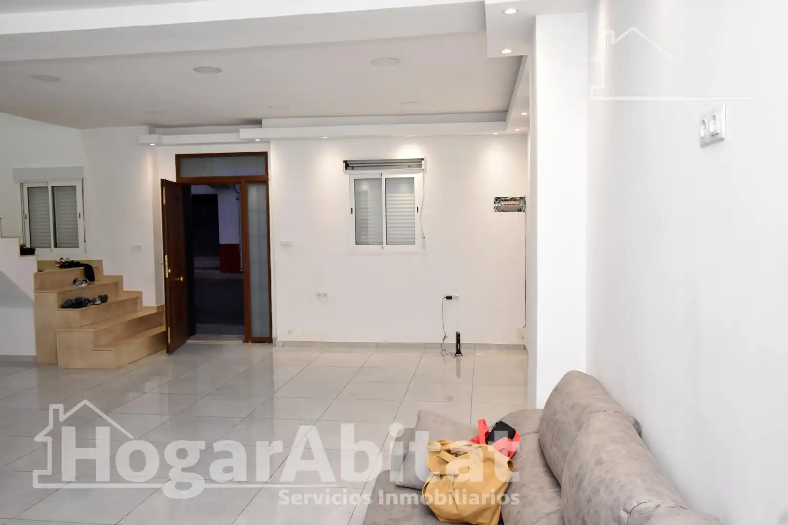 Houses for sale in Alzira  with Air Conditioner and Terrace