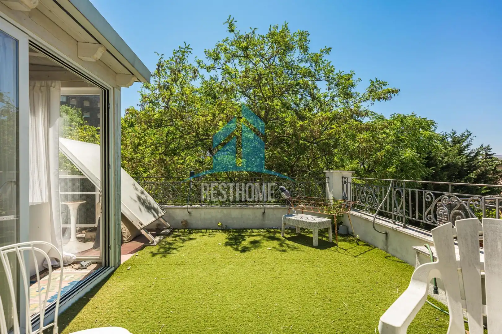 Terraza de Casa o chalet en venta en Madrid con Calefacción, Jardín privado y Parquet