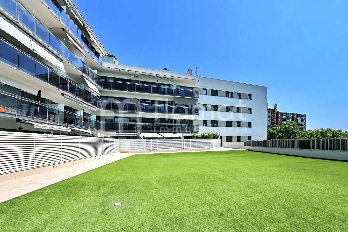 Vista exterior de Pis en venda en Sabadell