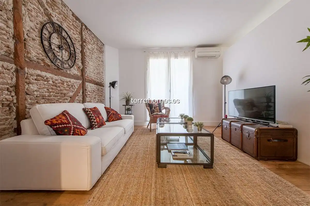 Sala de estar de Dúplex de alquiler en Madrid con Aire acondicionado, Calefacción y Amueblado