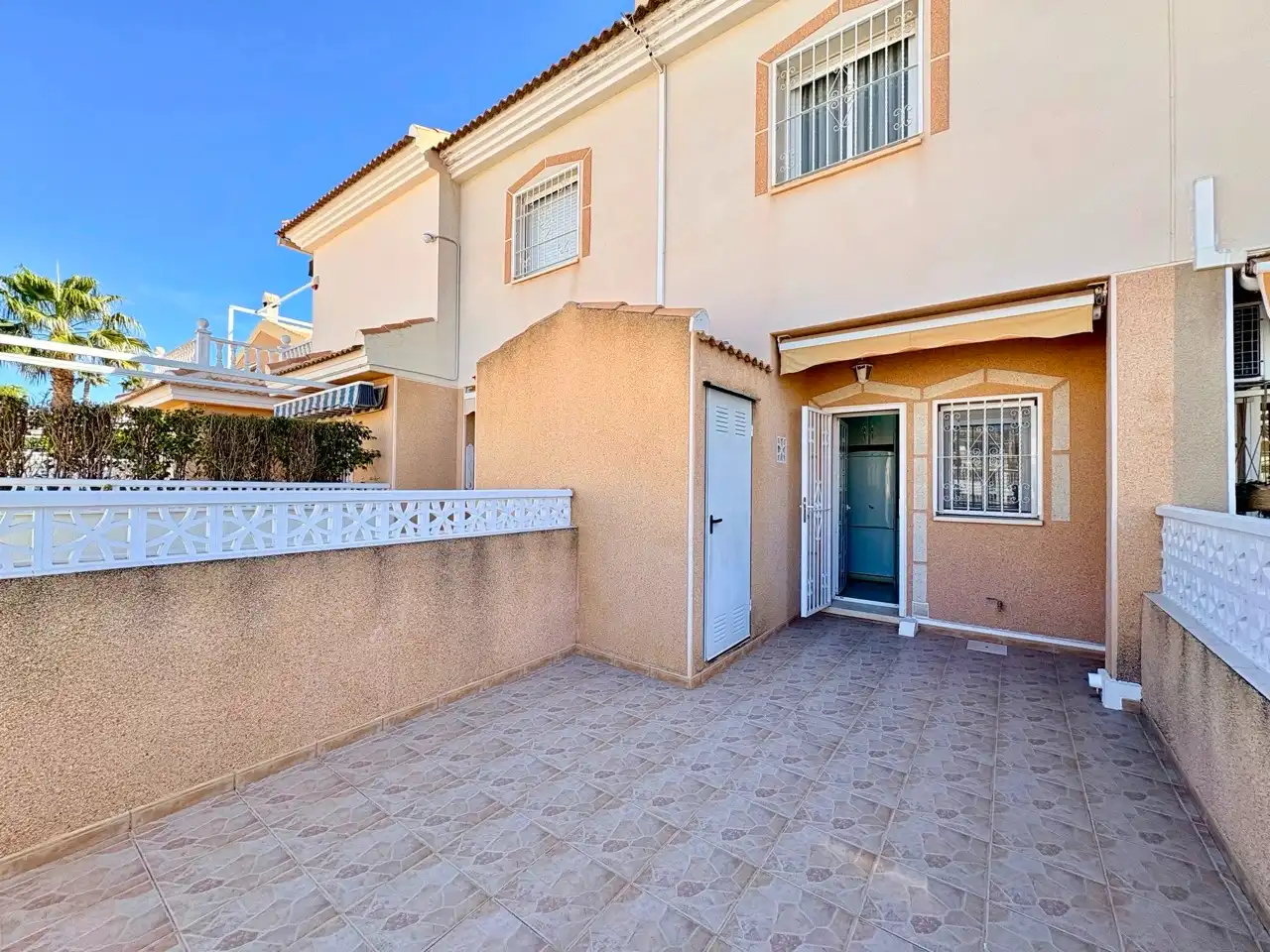 Vista exterior de Casa adosada en venta en Rojales con Amueblado