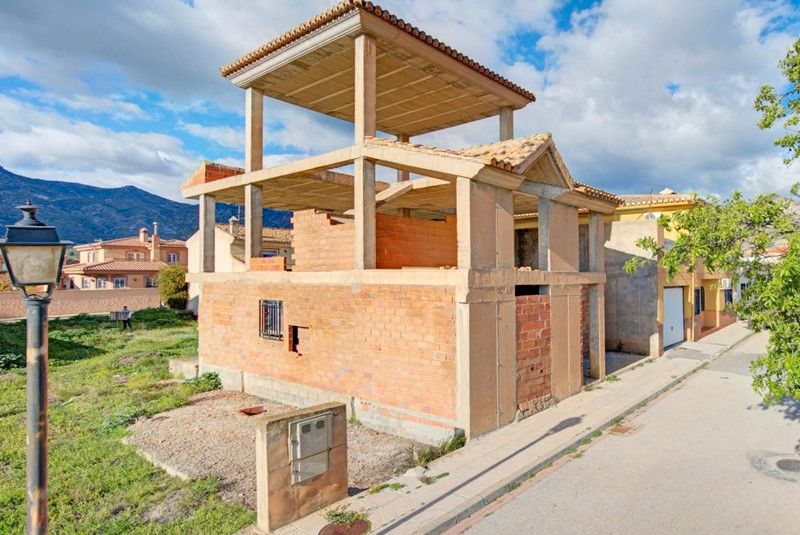 Vista exterior de Casa adosada en venda en Dúrcal amb Jardí privat i Terrassa