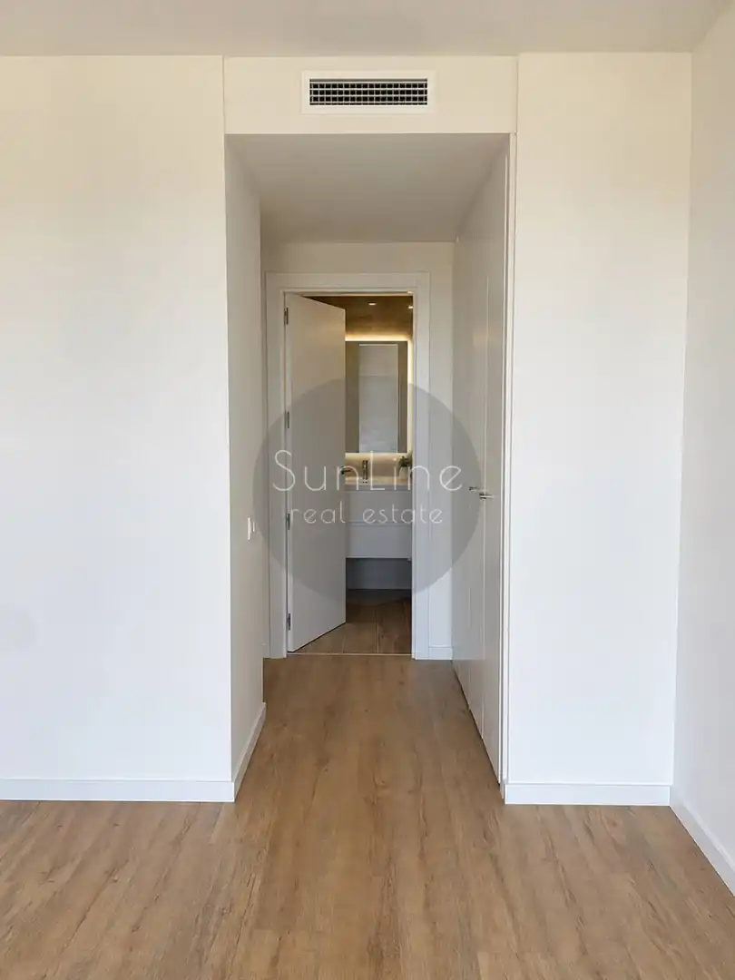 Attic for rent in Carrer de Campos Crespo, Safranar