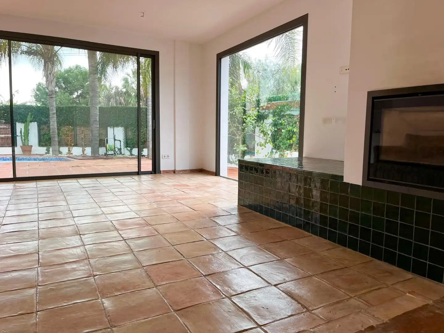 Casa amb terrassa en venda a Milla de Oro, imagen 3