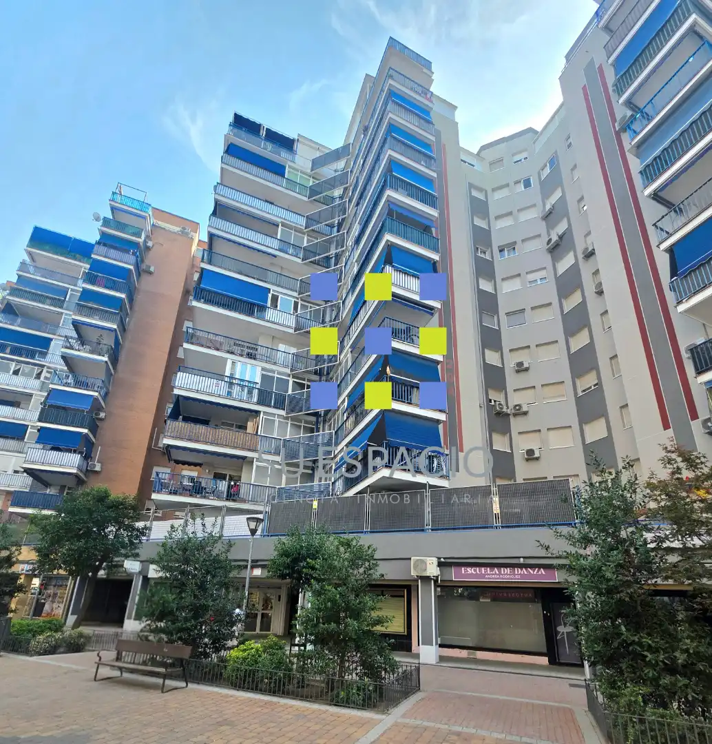 Vista exterior de Pis en venda en Fuenlabrada amb Aire condicionat, Calefacció i Terrassa