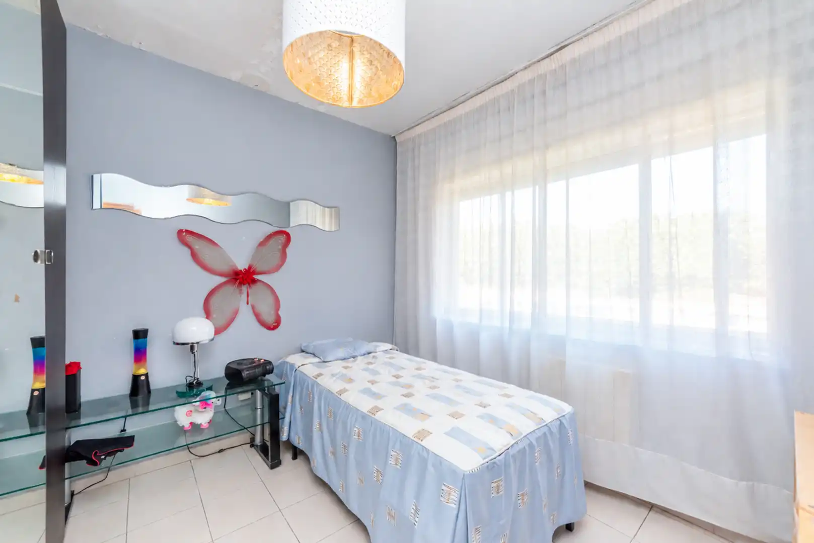 Dormitori de Casa o xalet en venda en Urbanizaciones