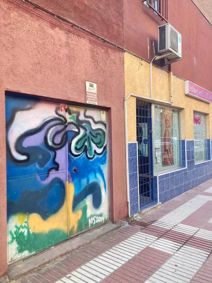 Vista exterior de Local de lloguer en Madrid