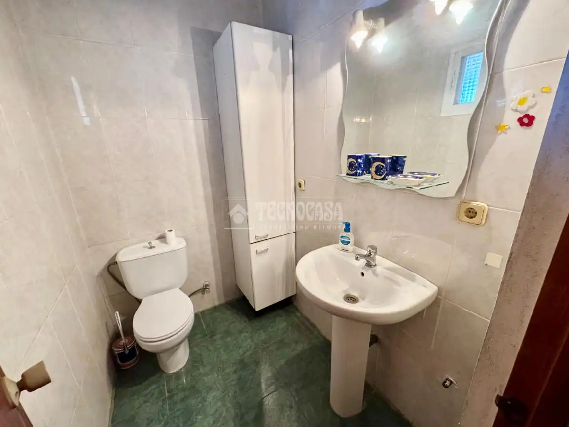 Badezimmer von Haus oder Chalet zum Verkauf in Valdeavero mit Heizung und Schwimmbad
