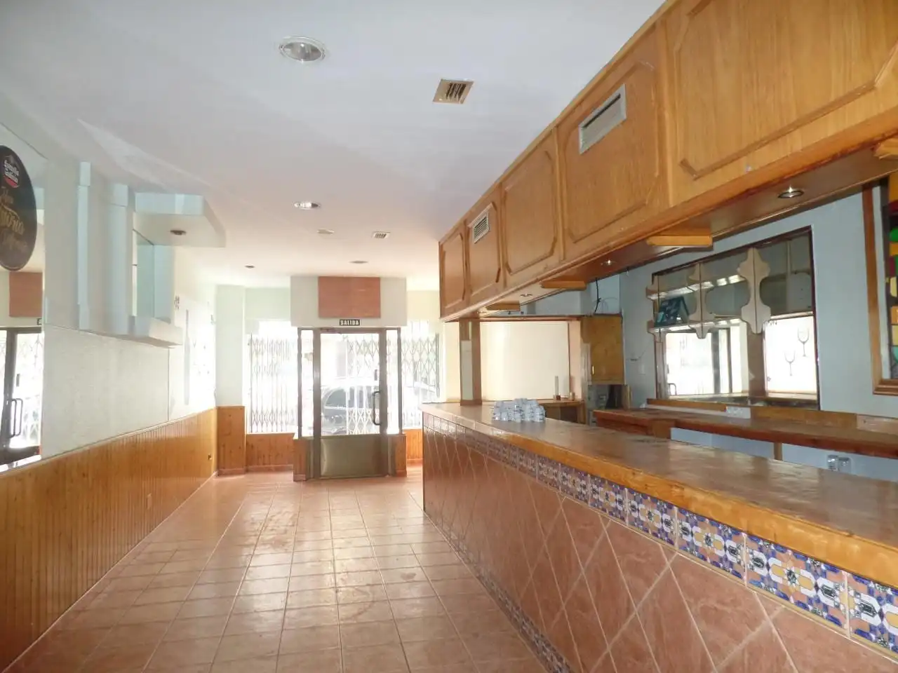 Local comercial en venda a Calle Juan Madrazo 10 24002 Leon