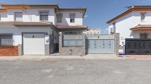 Espectacular vivienda reformada con gran piscina privada y amplia zona de ocio en Láchar, imagen 3