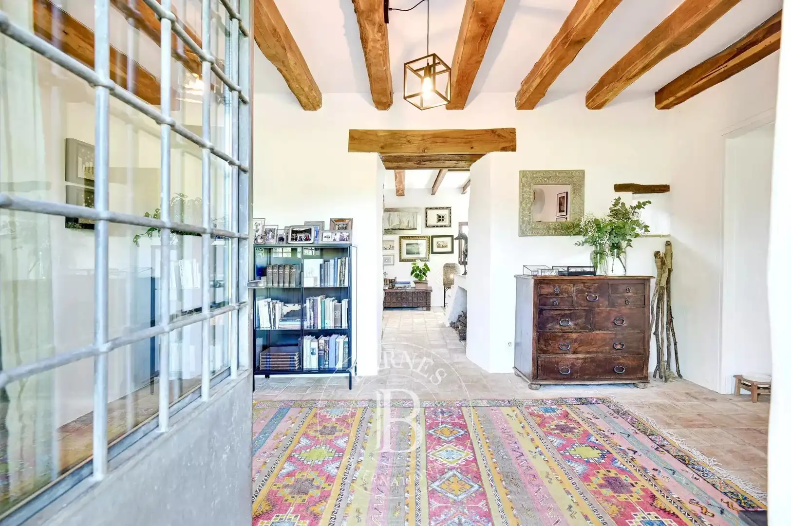 Sala de estar de Finca rústica en venta en Esponellà con Calefacción, Piscina y Amueblado