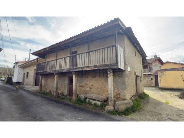 Casa-chalet en Venta en A Merca