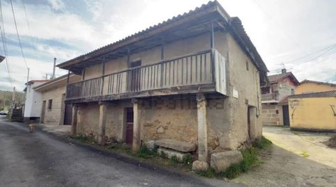 Se vende casa de piedra para reformar en A Merca