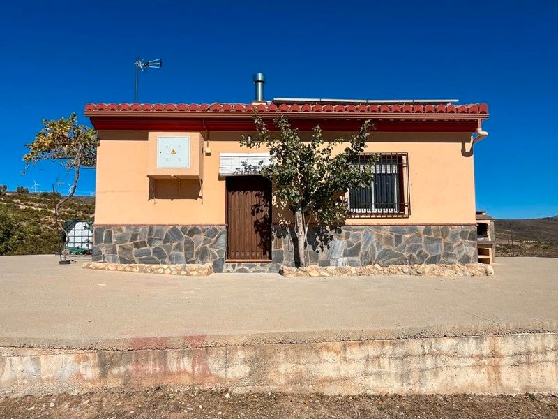 Vista exterior de Finca rústica en venda en Albuñuelas amb Terrassa