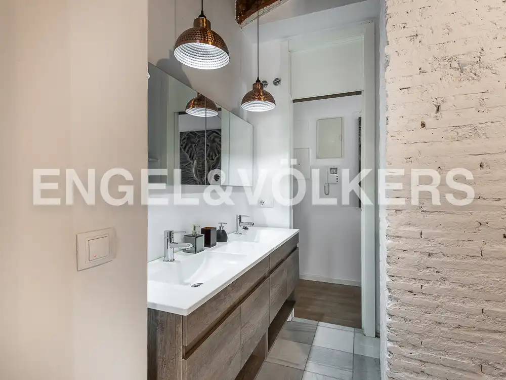 Bany de Àtic de lloguer en Valencia amb Aire condicionat, Calefacció i Parquet
