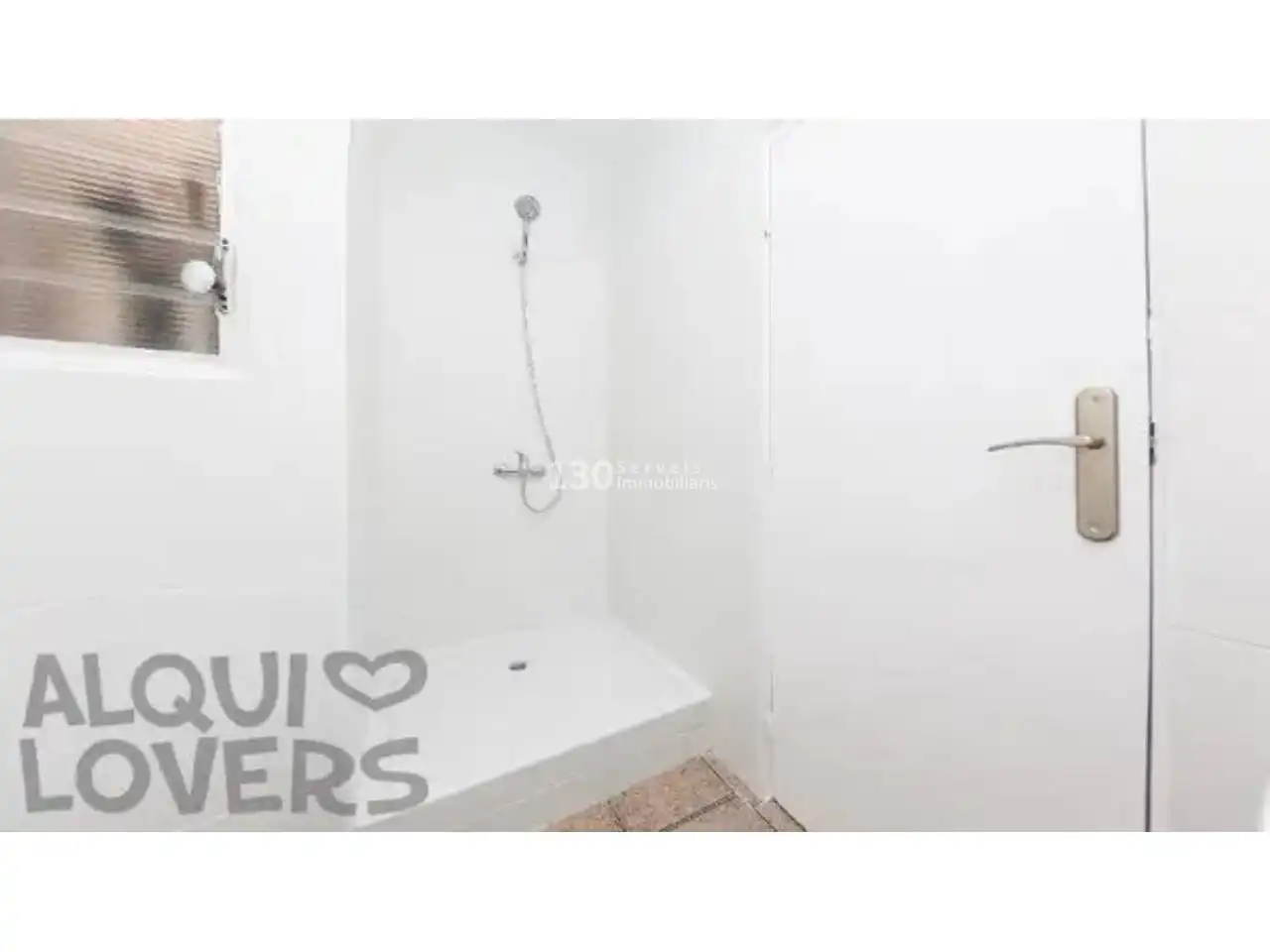 Baño de Piso en venta en Sant Martí