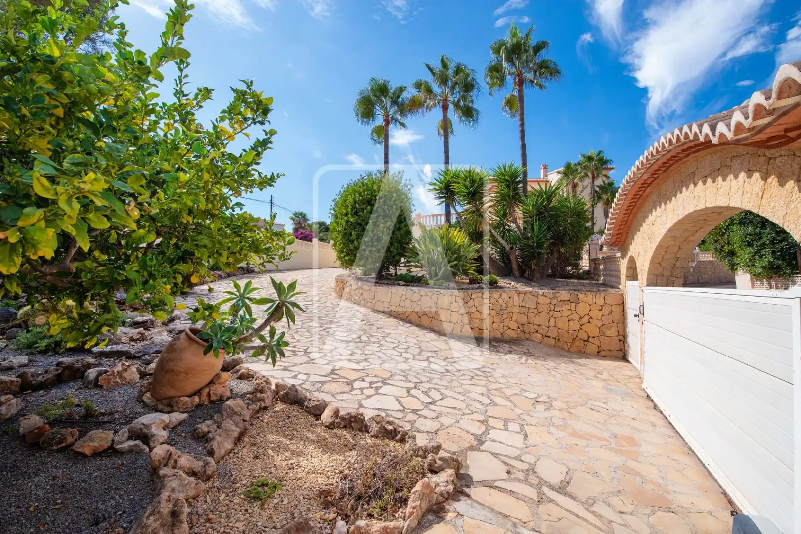 Detached house with pool for sale in La Fustera, imagen 9