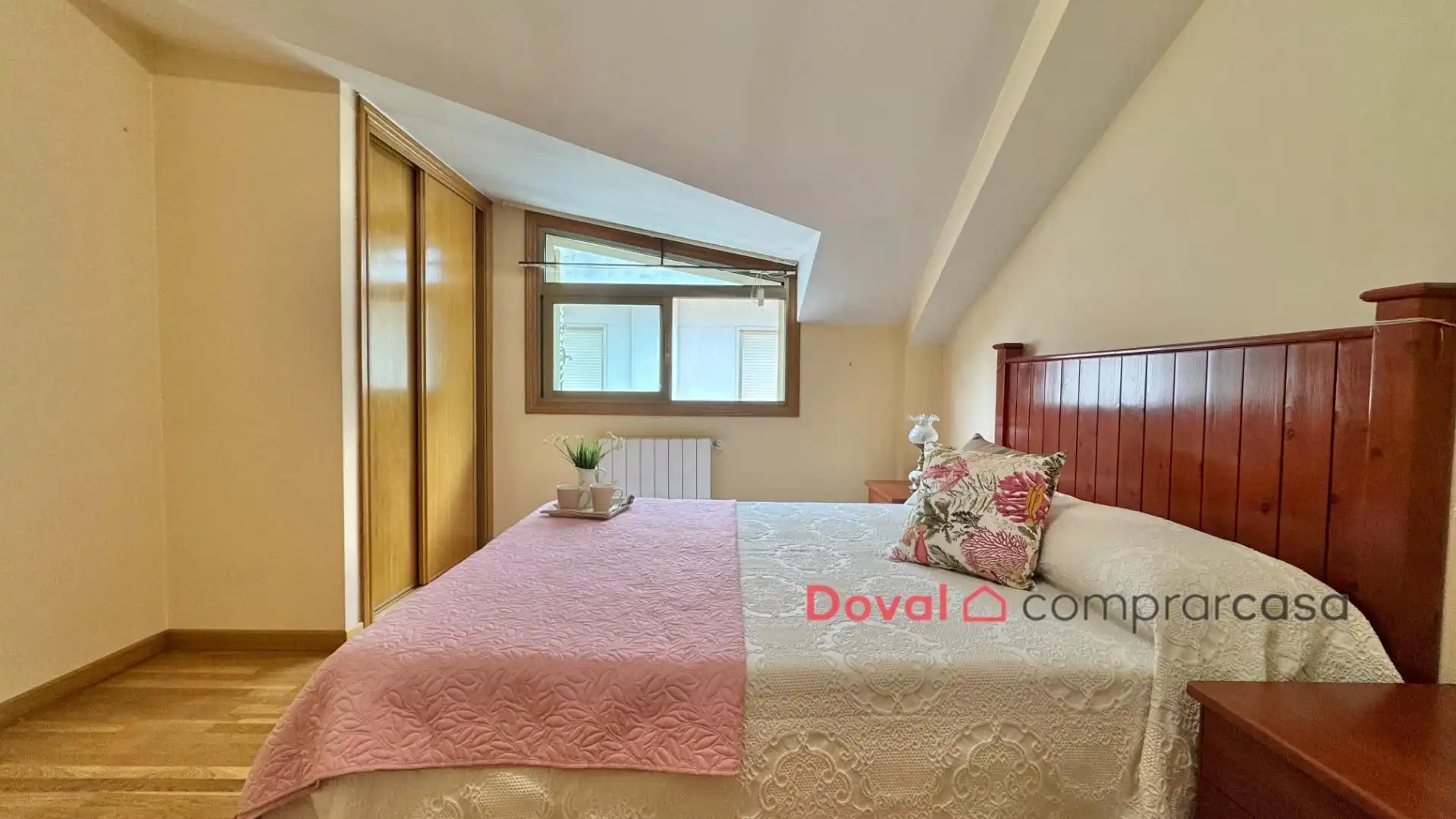 Schlafzimmer von Wohnung zum Verkauf in Tui mit Heizung, Abstellraum und Möbliert
