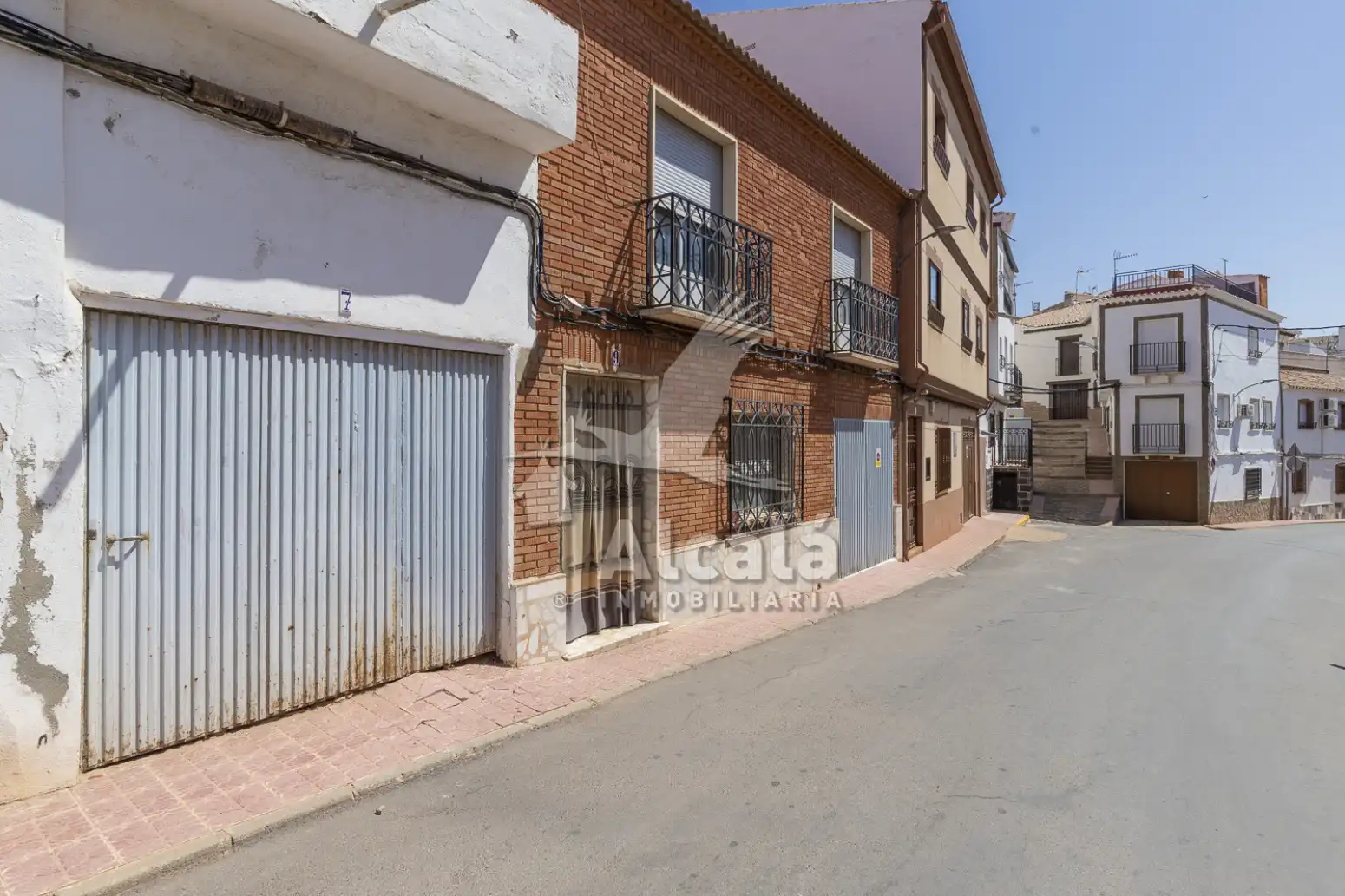 Vista exterior de Casa o chalet en venta en Alhambra con Calefacción y Amueblado
