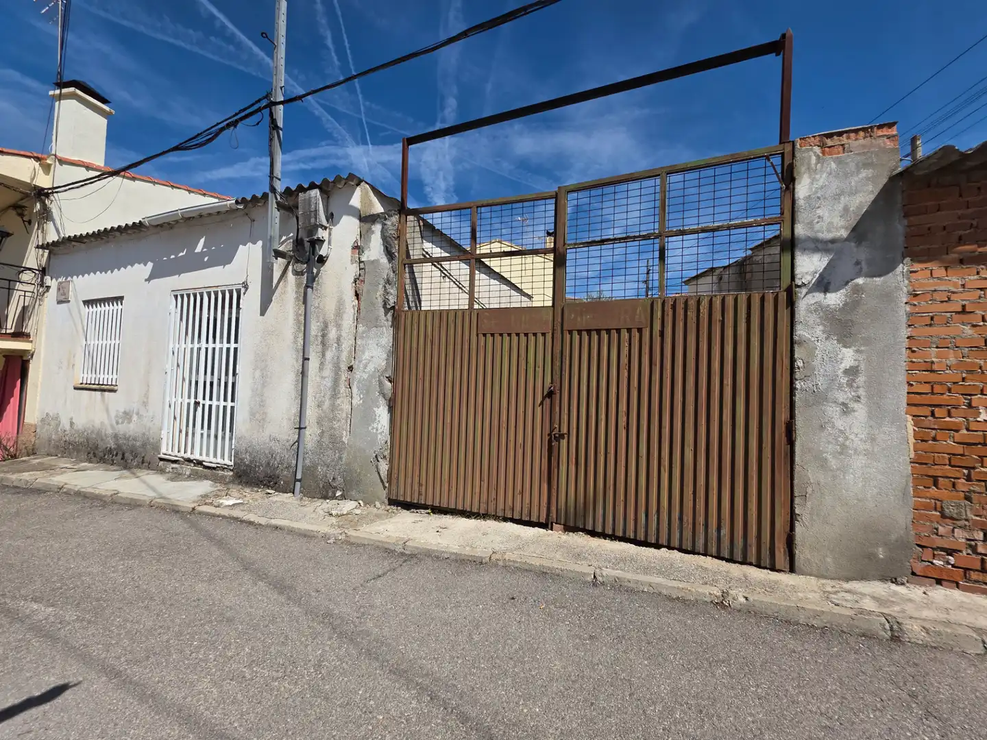 Vista exterior de Terreny industrial en venda en Santorcaz
