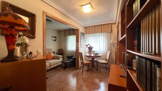 Piso en Venta en Media Legua