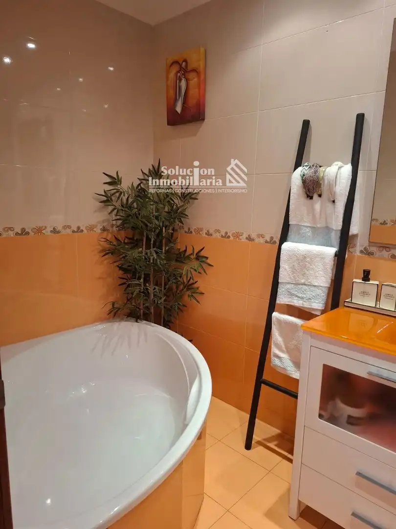 Bathroom of Flat for sale in San Cristóbal de la Cuesta  with Heating, Swimming Pool and Furnished