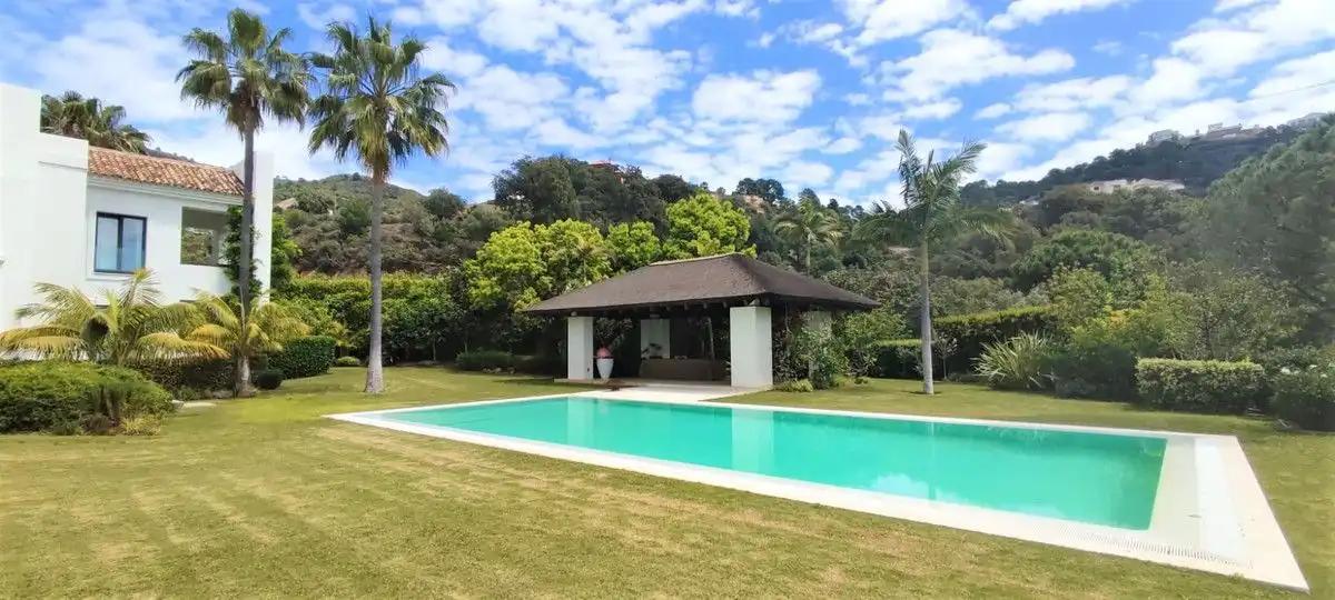 Piscina de Casa o chalet en venta en Benahavís con Aire acondicionado, Jardín privado y Terraza